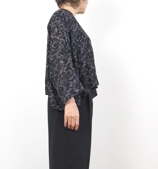 mizuiro ind ミズイロインド フラワープリント ワイドプルオーバー ブラック系