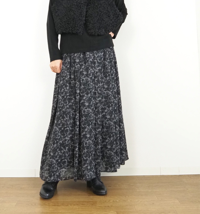 mizuiro ind ミズイロインド フラワープリントロングスカート ブラック系