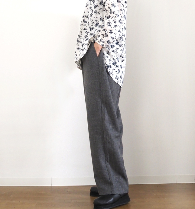 MidiUmi ミディウミ ストレートワイドイージーパンツ レディース