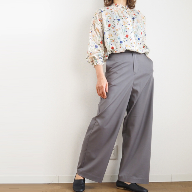 25ss 美品 sosotto LIBERTY スタンドフリル 2wayブラウス green label relaxing（グリーンレーベルリラクシング）の