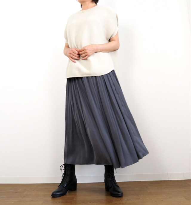 専用　美品ソレイスロンドン　solacelondon ダークブルー フリルタイト sosotto ソソット スカート ロング アンティーク サテン 消し