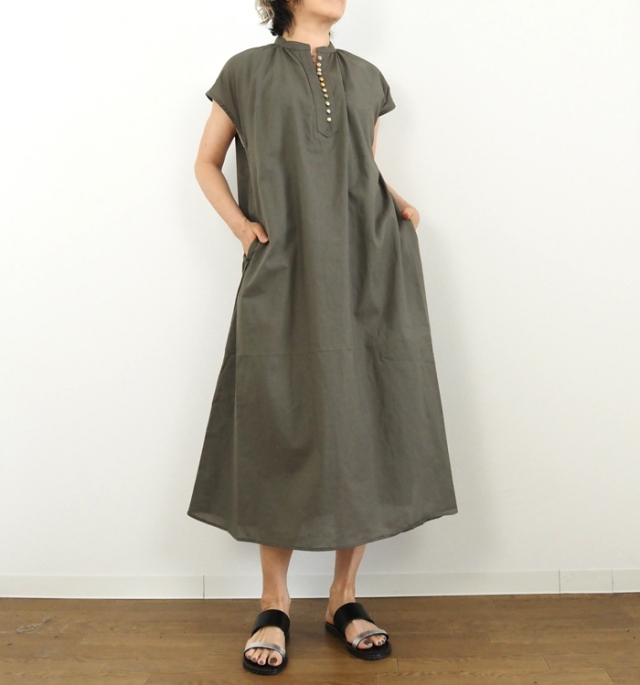 sosotto ソソット LIBERTYくるみボタン フレアーロングワンピース