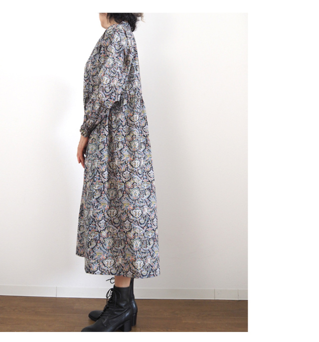sosotto ソソット LIBERTYタナローン 長袖スタンドカラーギャザーワンピース