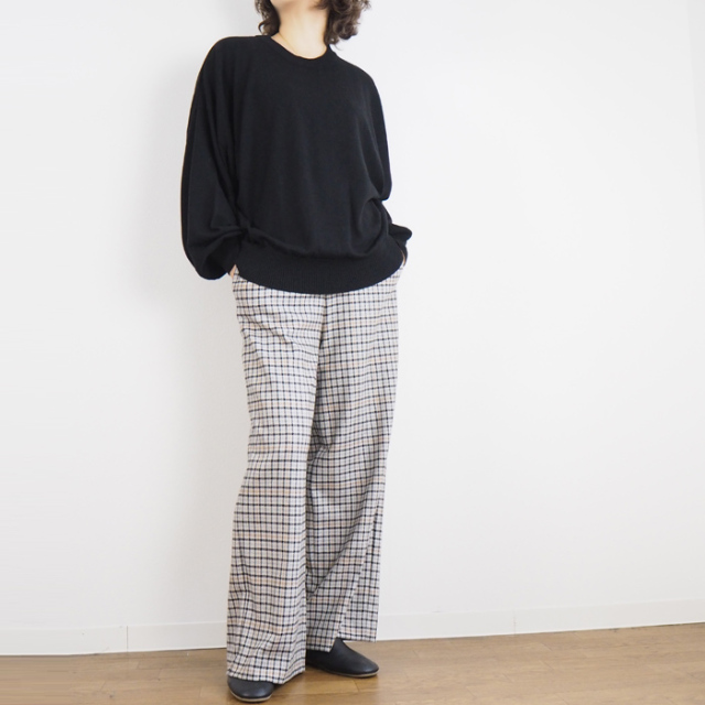 MIDIUMISOLID ミディウミソリッド クルーネック ウォッシャブル プルオーバーニット レディース