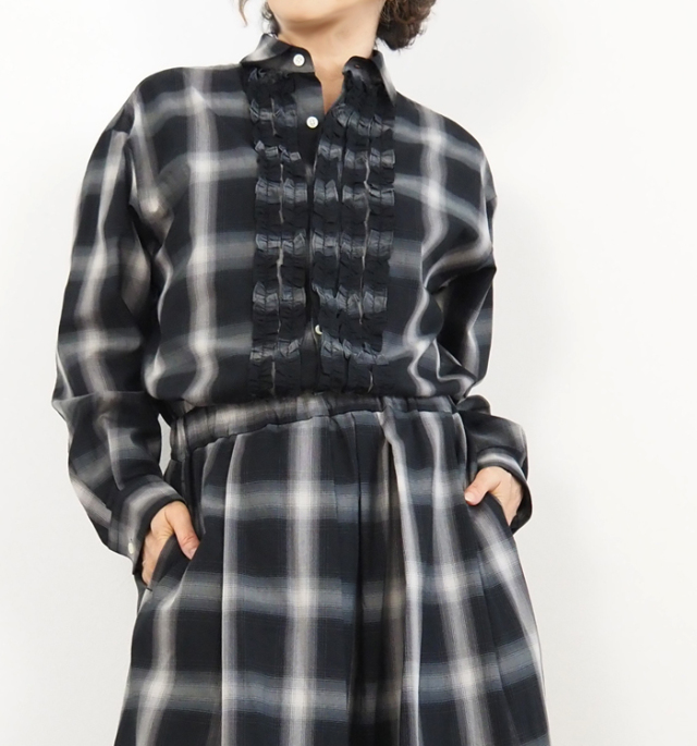 nicholson and nicholson ニコルソンアンドニコルソン フロントフリルシャツ