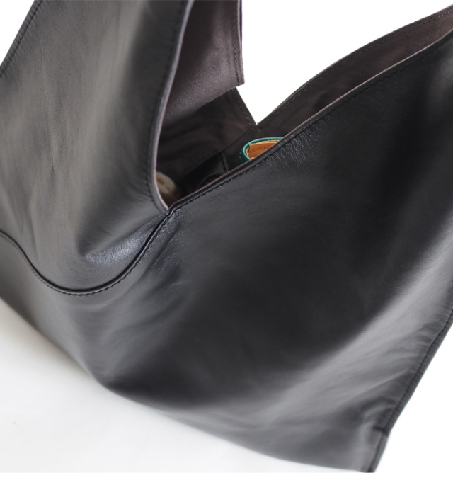 INCIPIT インキピット 本革ショルダーバッグ レディース