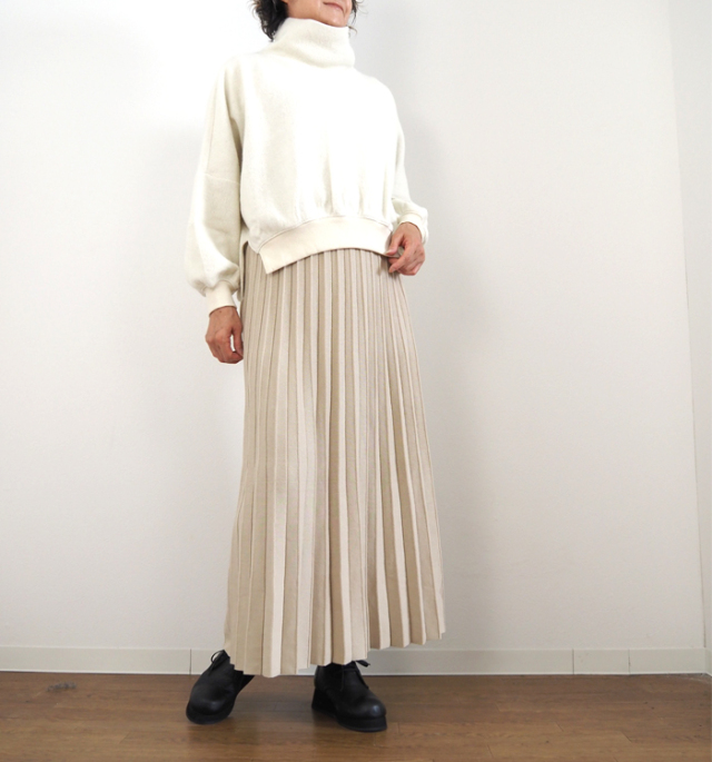 MANON マノン ニットライクハイネックオーバーサイズプルオーバー