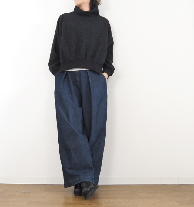 MANON マノン ニットライクハイネックオーバーサイズプルオーバー