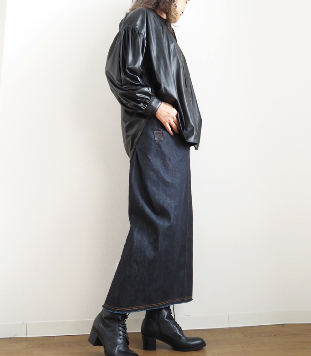 MANON マノン アミカルシャツ 長袖 フェイクレザー ギャザーブラウス レディース