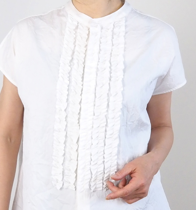 nicholson and nicholson ニコルソンアンドニコルソン シワ加工 フリルブラウス