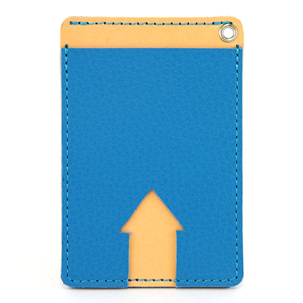 その場でセルフカスタムできるパスケース本体