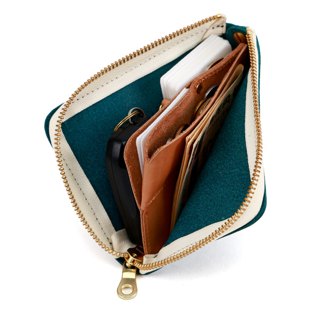 財布 スマートキーが入る イヤホン 2個 まとめる 一体 ミニマリスト コンパクト 革 レザー