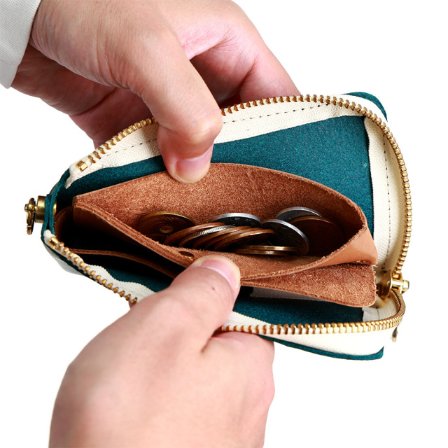 財布 スマートキーが入る イヤホン 2個 まとめる 一体 ミニマリスト コンパクト 革 レザー