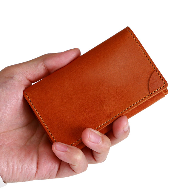 名刺入れ シンプル 箱型 フラップ 40枚 メンズ レディース レザー 本革 おしゃれ