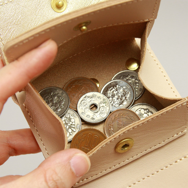 三つ折り財布 レディース コンパクト ちいさめ ミニ レディース 金 銀 ゴールド シルバー