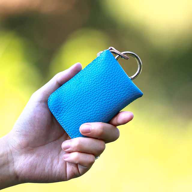 ポッシュ』(全9色)イタリアンシュリンク/大きく開いて一目瞭然 極小L字