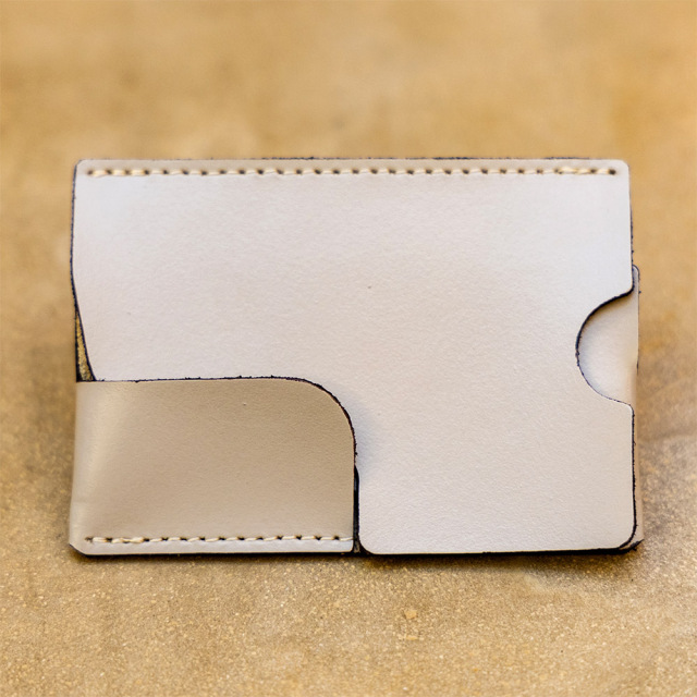 ティレF』(全7色)ソフィア/一瞬で心を掴む所作 薄さ0.5cmの極薄