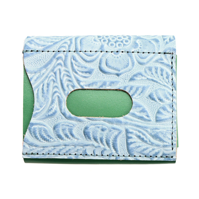 セルン』(全3色)ルビナス/現代らしく小さくリニューアルしたコンパクト