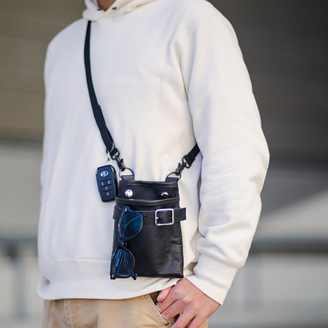 ショルダーバッグ ウエストバッグ ヒップバッグ 2way 撥水 アウトドア 