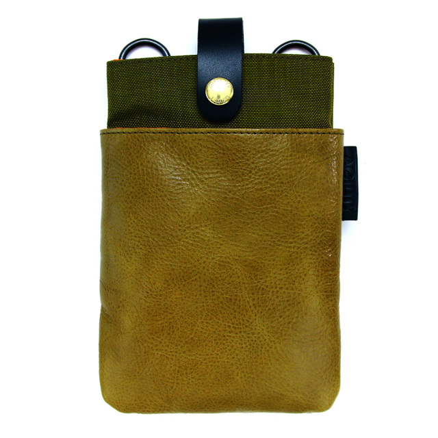 ウォーク』(全6色)88シリーズ/革×ナイロン 現代向けにアップデートした