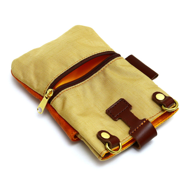 ミニポーチ サコッシュ 斜め掛け 本革 レザー スマホポーチ ミニショルダー