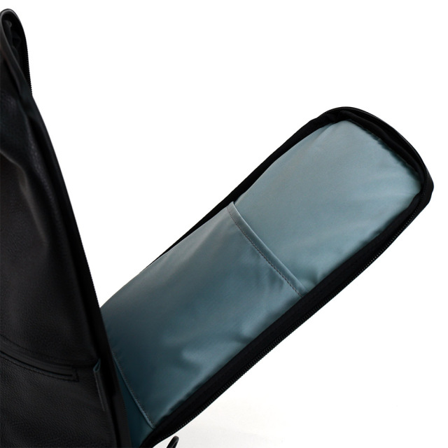 ボディバッグ A5 スリム 撥水 手ぶら通勤 バッグ 軽量  斜め掛け 手持ち ビジネス