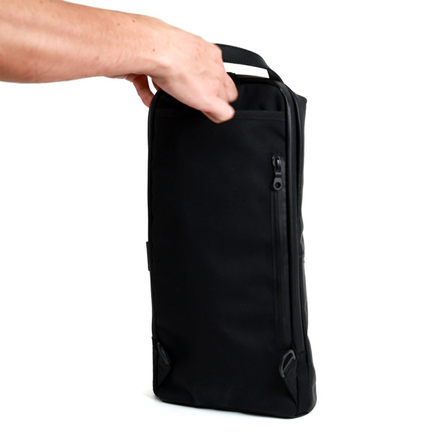 ボディバッグ A5 スリム 撥水 手ぶら通勤 バッグ 軽量  斜め掛け 手持ち ビジネス