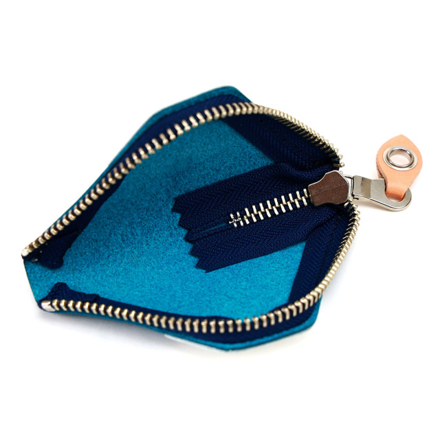 FUJIコインケース』(全1色)ロロマ/日本のシンボル『富士山』を革で再現