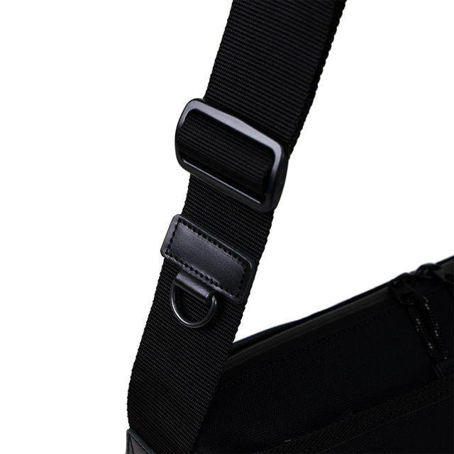 ショルダーバッグ 横型 横長 ペットボトル ナイロン 撥水 軽量 コンパクト 小さめ メンズ レディース