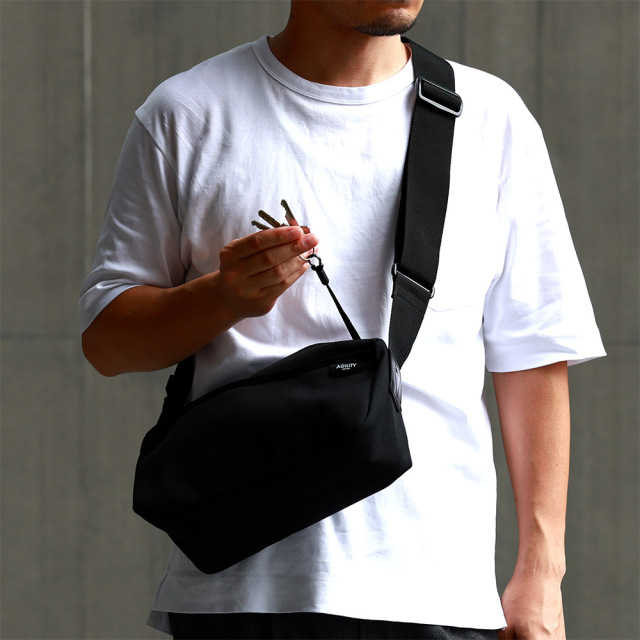 ショルダーバッグ 横型 横長 ペットボトル ナイロン 撥水 軽量 コンパクト 小さめ メンズ レディース