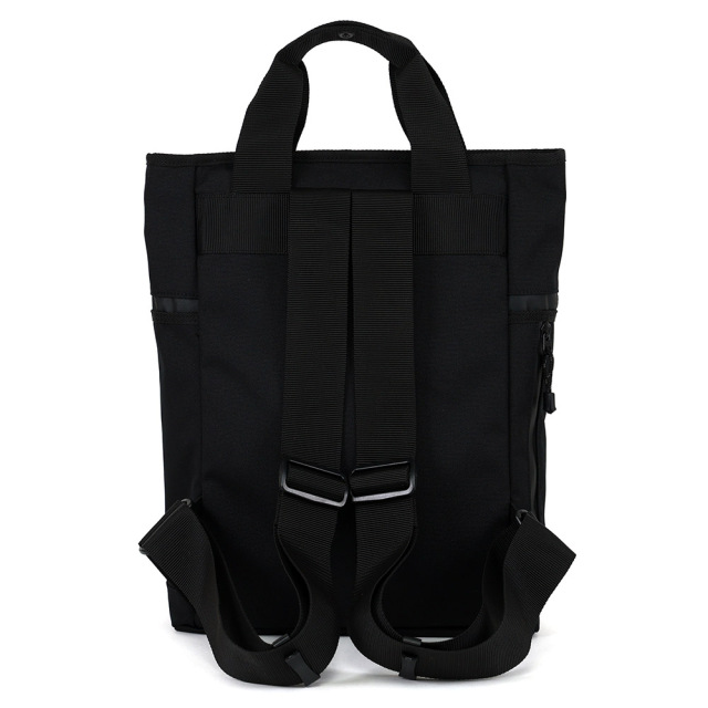 メランジュリュック』(全2色)ヘルメットバッグからインスピレーション