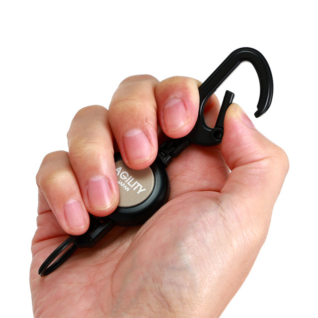 カラビナ リール 伸びる 頑丈 ロック キーホルダー コンパクト 小さめ レザー おしゃれ