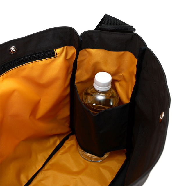 ヴァレクビッグショルダー』(全3色)塩縮加工ナイロン/旅行にも最適