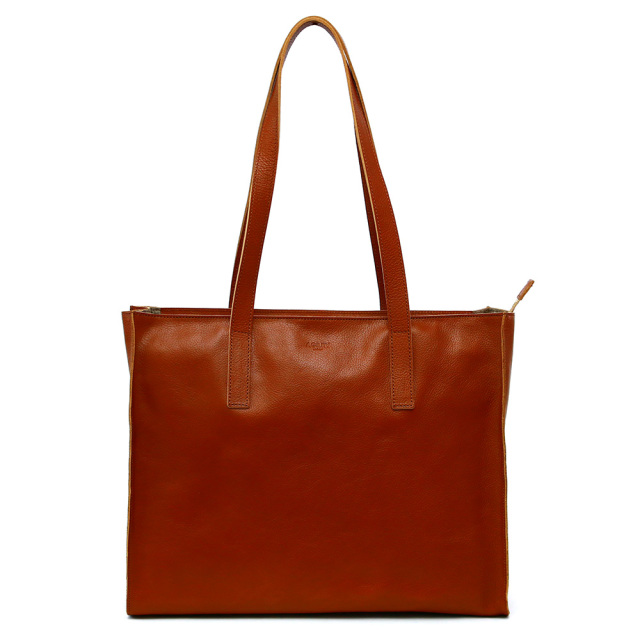 シックトート』(全2色)オビーレ/ショッパーからインスピ