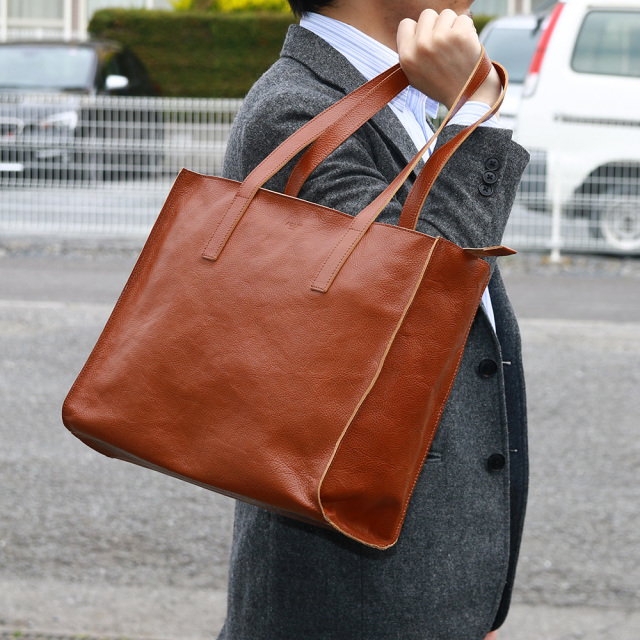 トートバッグ レザートート A4 ショッパー ファスナー付き 本革 レザー 