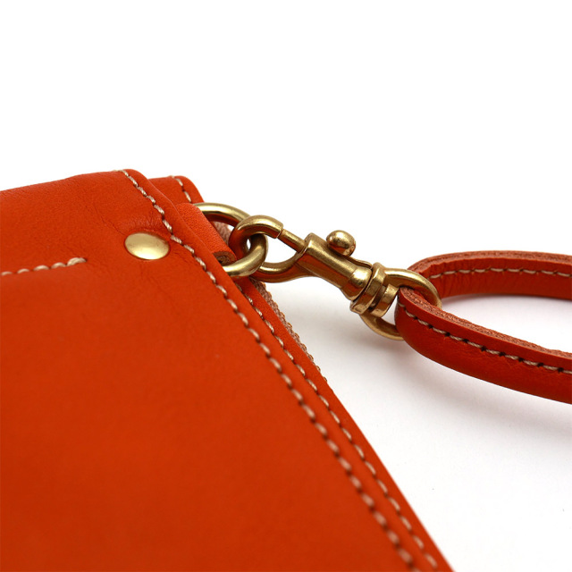 シックミニショルダー』(全3色)軽量ソフトヌメ/普段使いに丁度いい 長