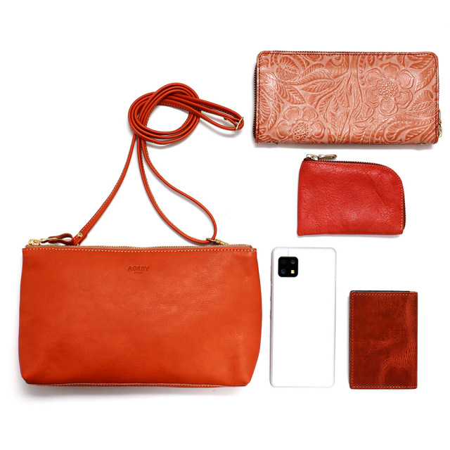 シックミニショルダー』(全3色)軽量ソフトヌメ/普段使いに丁度いい 長