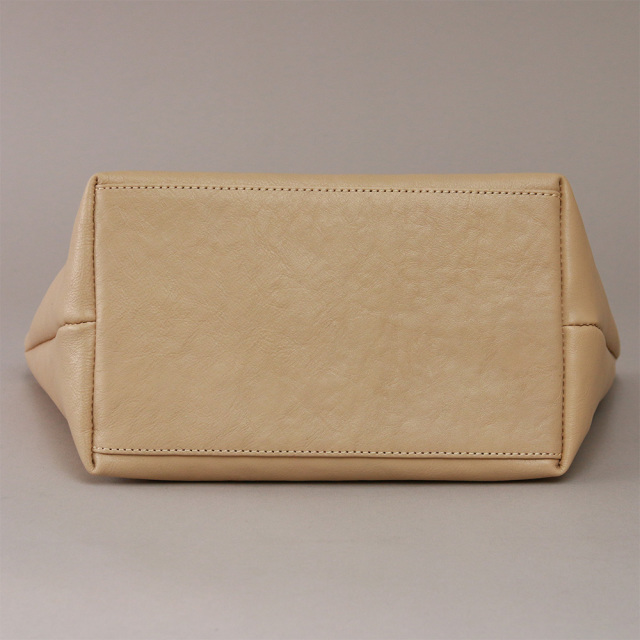 エテルネルトートM』(全5色)マヤカーフ/スタイルを選ばない オール