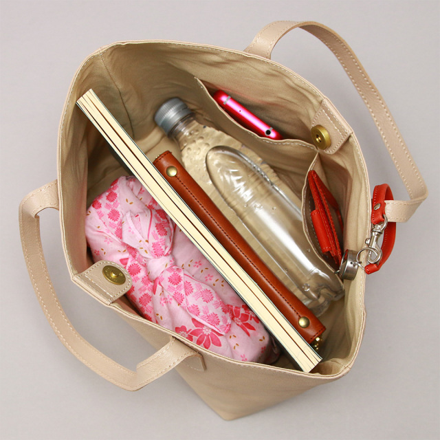 エテルネルトートM』(全5色)マヤカーフ/スタイルを選ばない オール