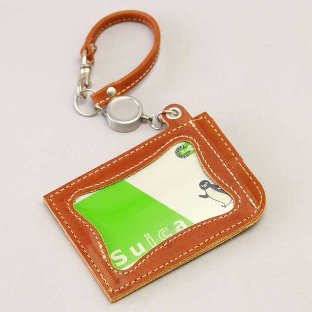 シーク』(全6色)エルバマット/本革製 リール付きパスケース リール付き