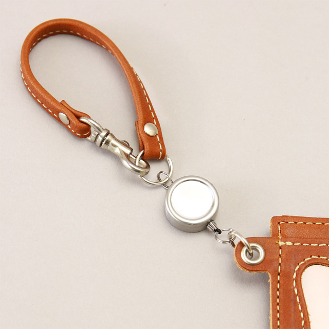 パスケース リール付き 定期入れ 定期券 牛革 レザー 日本製