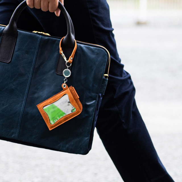 パスケース リール付き 本革 日本製 IC定期券対応