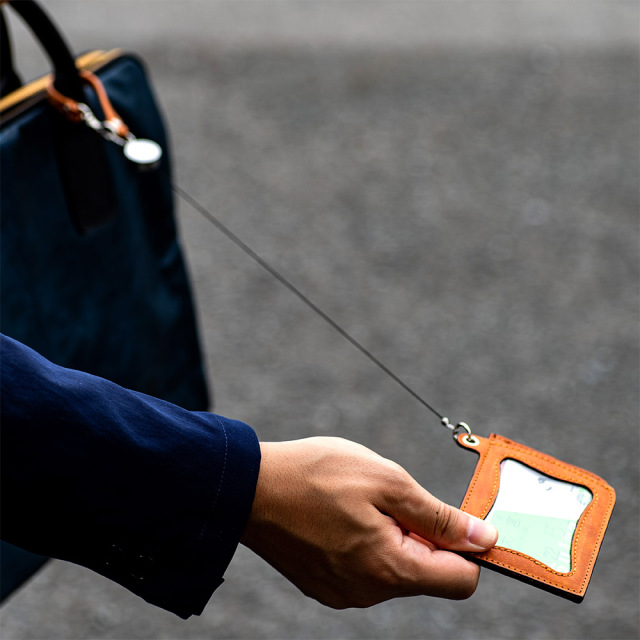 パスケース リール付き 本革 日本製 IC定期券対応