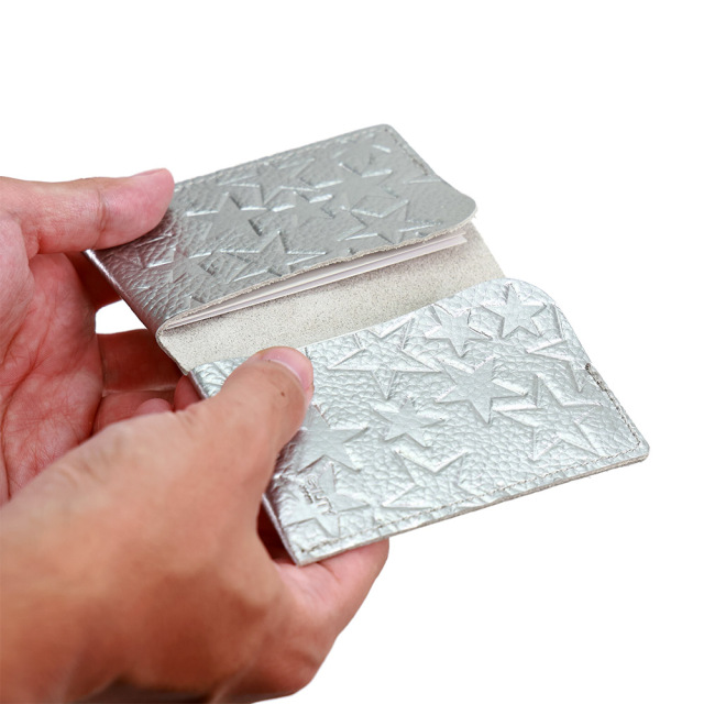 星柄 スター かわいい おしゃれ カードケース 名刺入れ 薄い スリム 30枚収納 レザー レディース 日本製