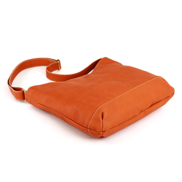 アジリティーアッファ（AGILITY Affa）/プランドル/オイルシュリンク(レッド)【バッグインバッグ セカンドバッグ】 ファシルショルダー』(全4色)軽量ソフトヌメ/A4サイズ対応 シンプル