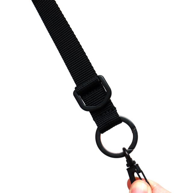 パークベルト』(全1色)SGシュリンク/シーンに合わせて革小物を装着