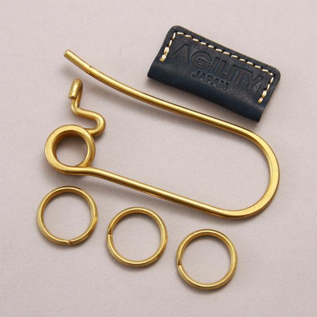 エパングルキーホルダー』(全6色)東京レザー/安全ピンの形のレザー