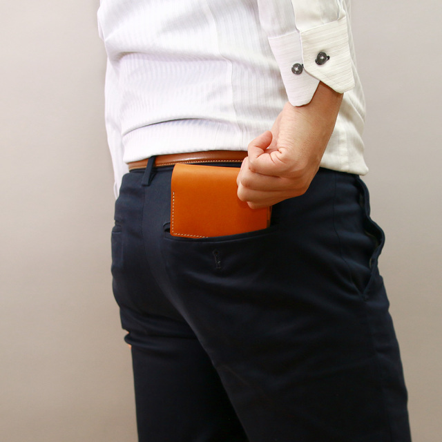 折財布 ミニ財布 小さい財布 コンパクト 極小財布 革 本革 キーポケット