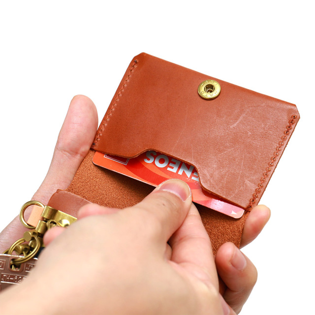 一体型 キーケース カードキー カードが入る カードも入る 三つ折り 本革 レザー