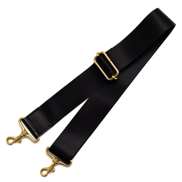 B5サイズ対応 2wayで使えるコンパクトな軽量スクエアリュック